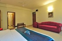 Hotel Fabhotel Mi Road Jaipur